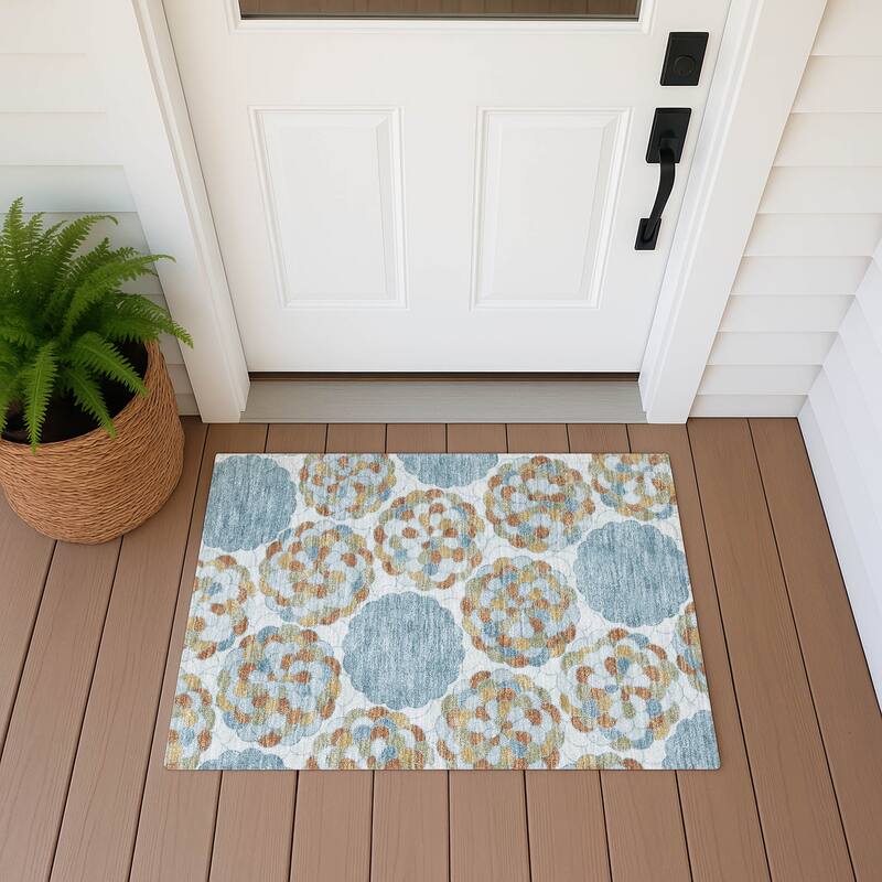 Machine Washable Indoor/ Outdoor Mosaic Cluster Chantille Rug - Sky - 1'8" x 2'6"