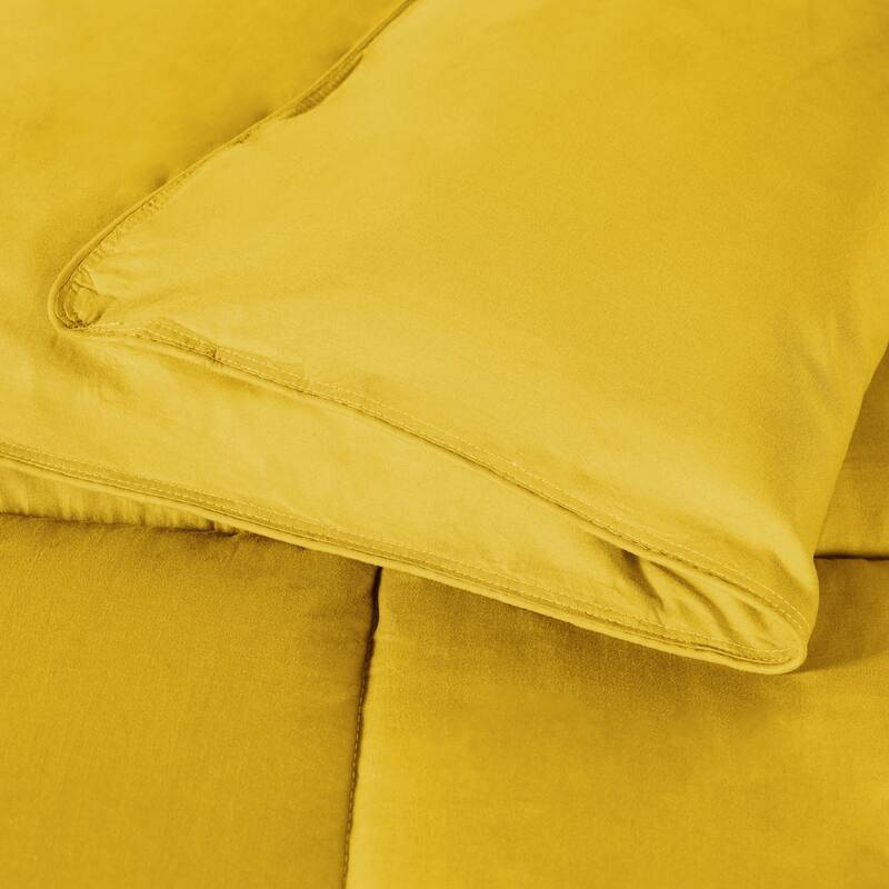 Superior Oversized All Season Down Alternative Reversible Comforter
