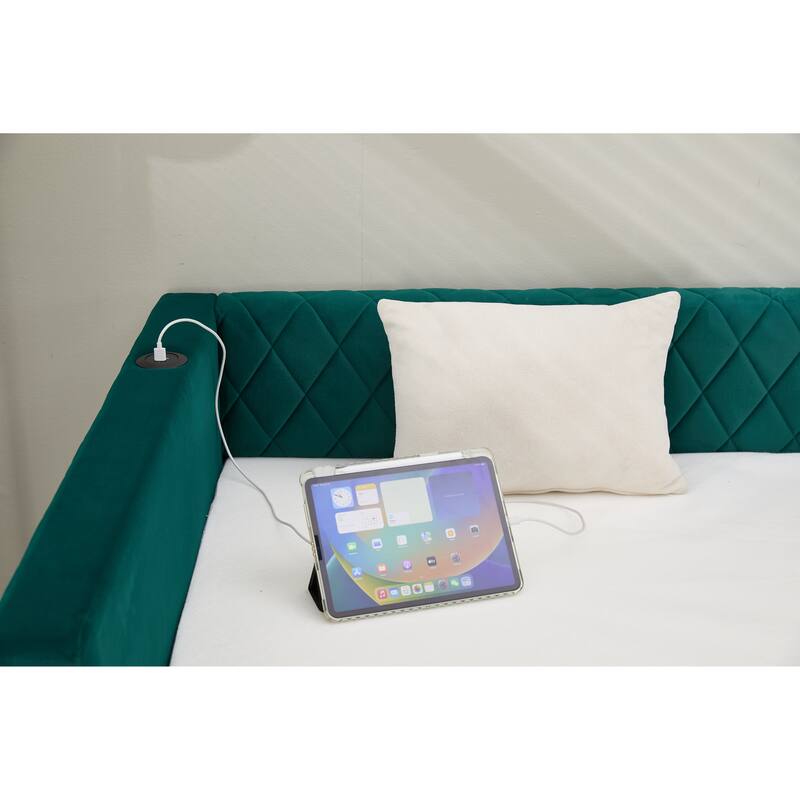 Twin Size Upholstered Daybed with Trundle, Velvet Sofa Bed with USB Port & Side Pockets, Modern V-Grained Backrest Guest Bed