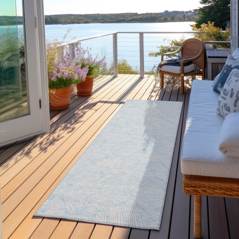 Machine Washable Indoor/ Outdoor Chantille Tropical Palm Rug - Sky - 2'3" x 7'6"