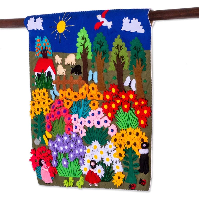 Handmade Harvesting Joy Applique wall hanging (Peru) - 31 x 20 x 4