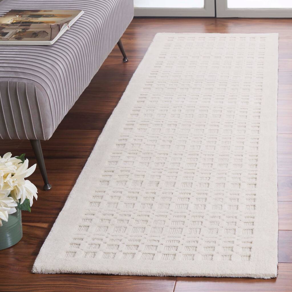 SAFAVIEH Hand-Loomed Impressions Marlyn Modern & Contemporary Wool Rug