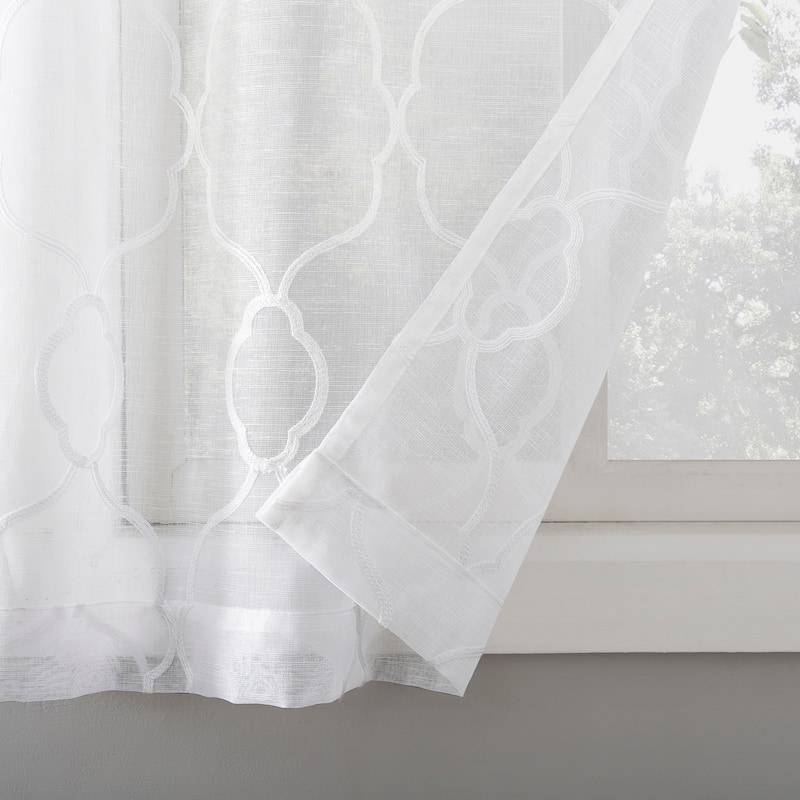 No. 918 Allerton Embroidered Trellis Light Filtering Rod Pocket Kitchen Curtain Valance and Tiers Set