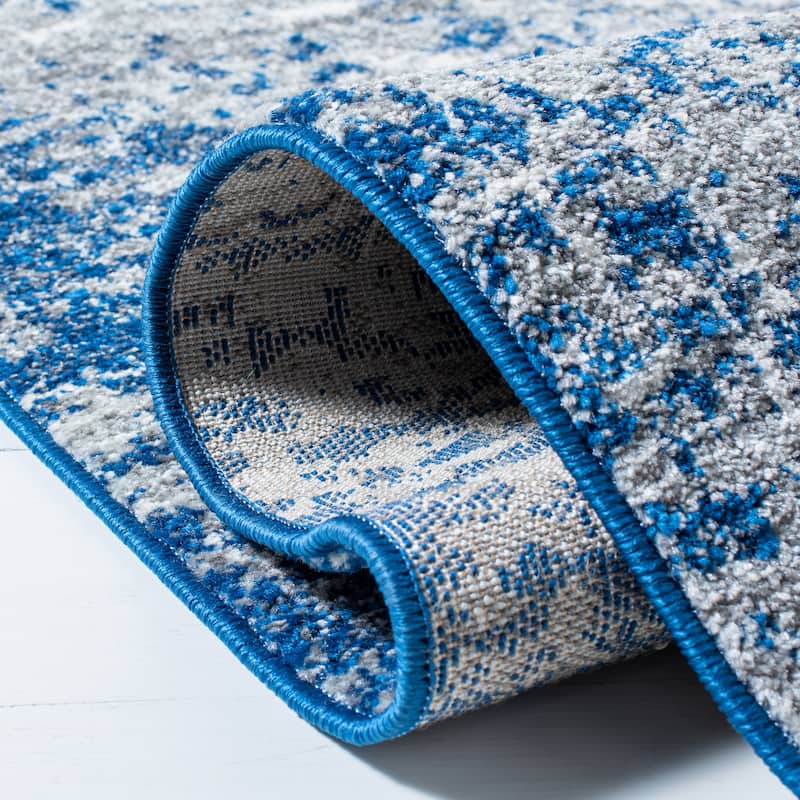 SAFAVIEH, Evoke Yukako Modern Abstract Distressed Rug