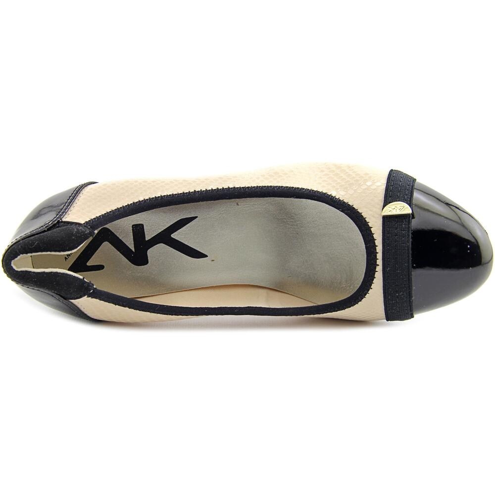 anne klein gerwyn pump
