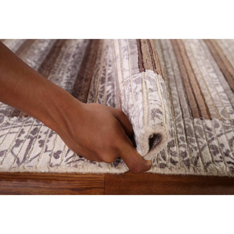 Striped / Abstract Oriental Accent Rug Handmade Wool Carpet - 2'8" x 5'0"