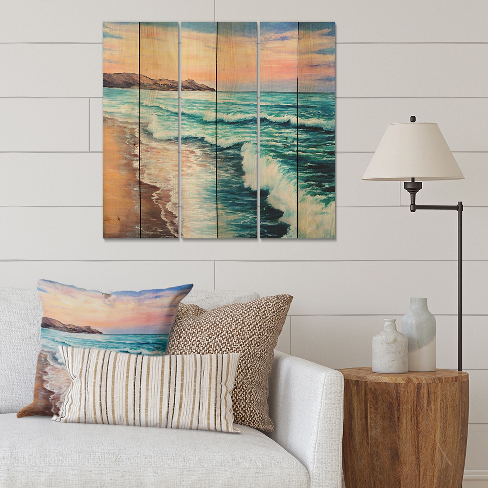 Designart 'Morning Light On The Ocean Waves III' Nautical &-image