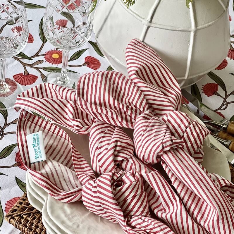 Striped table napkins - set of 4 - Red - 18"x18"