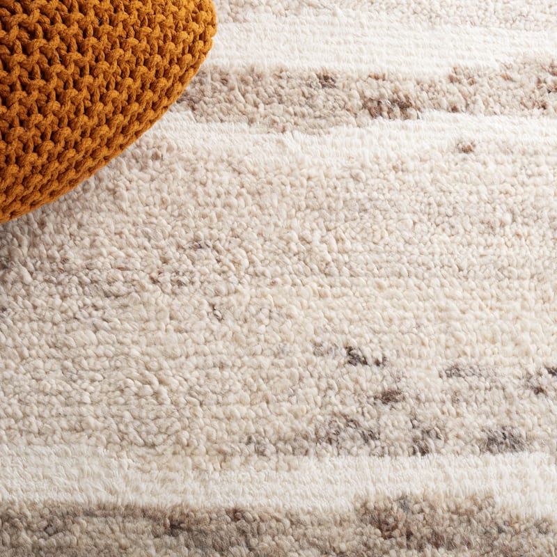 SAFAVIEH Handmade Casablanca Roksana Wool Rug