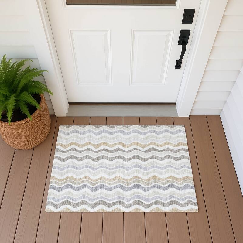 Machine Washable Indoor/ Outdoor Funky Stripe Chantille Rug - Ivory - 1'8" x 2'6"