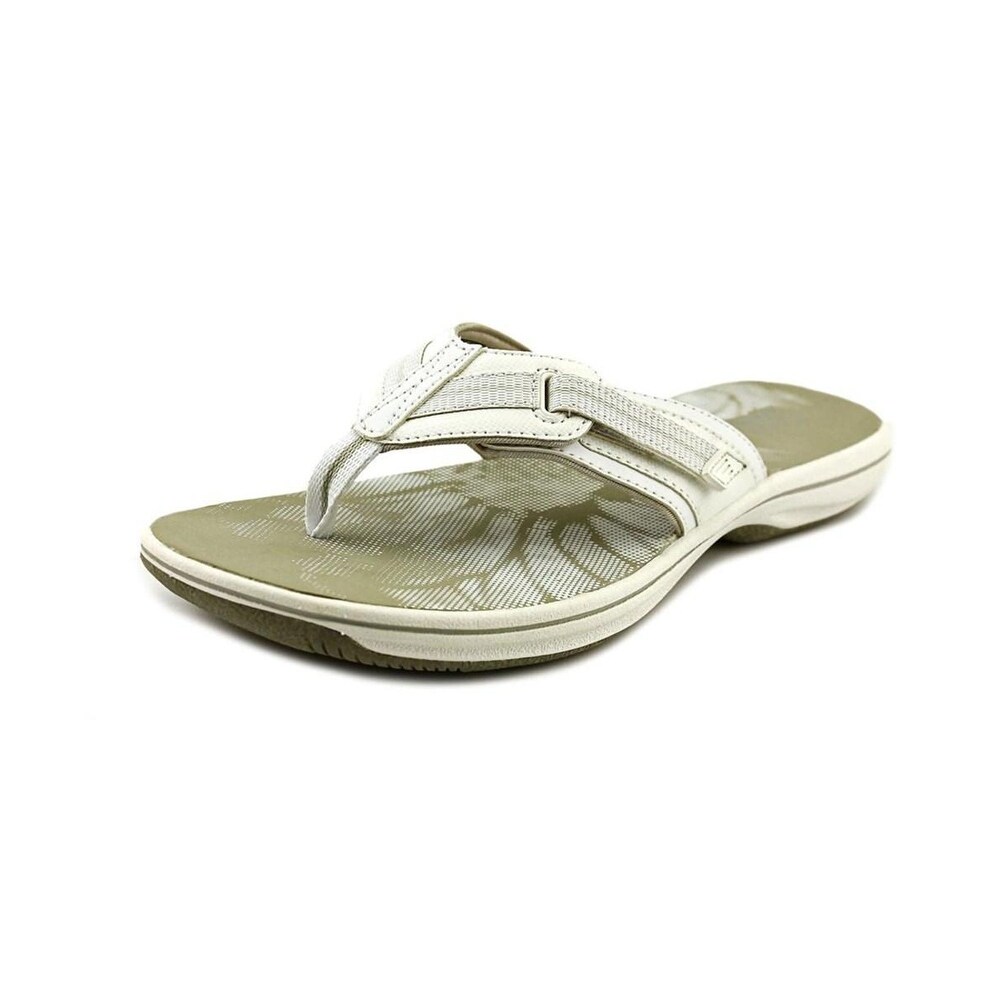 clarks brinkley athol flip flops