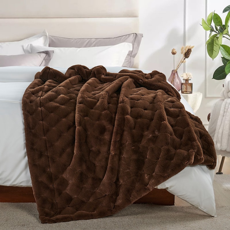 Christmas jacquard imitativerabbit fauxfur throw 50"x60" - 50"x60" - Carafe