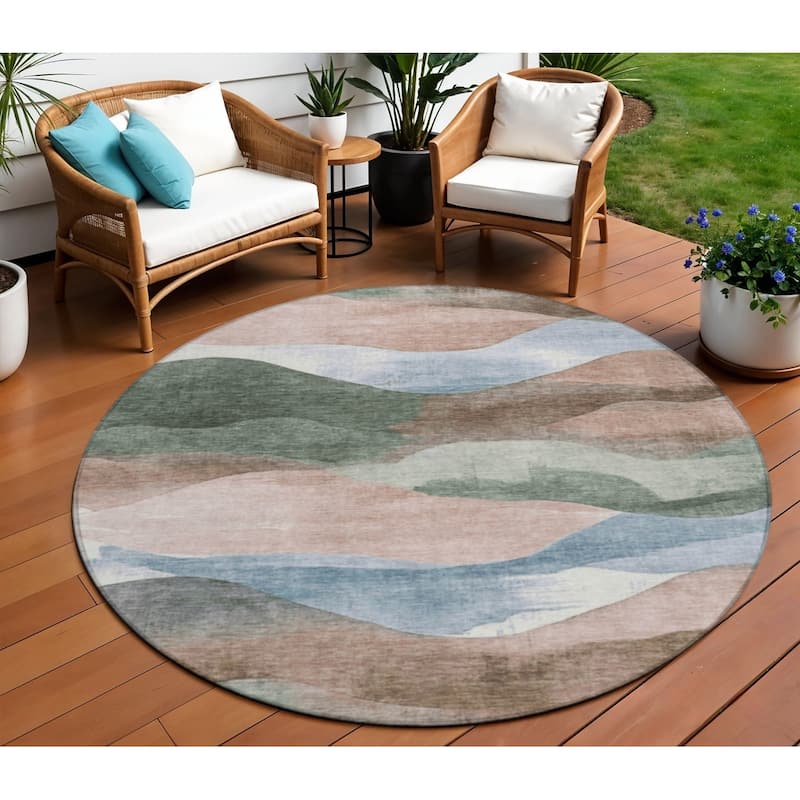 HomeRoots Abstract Transitional Rectangle Outdoor Rug - 8' Round