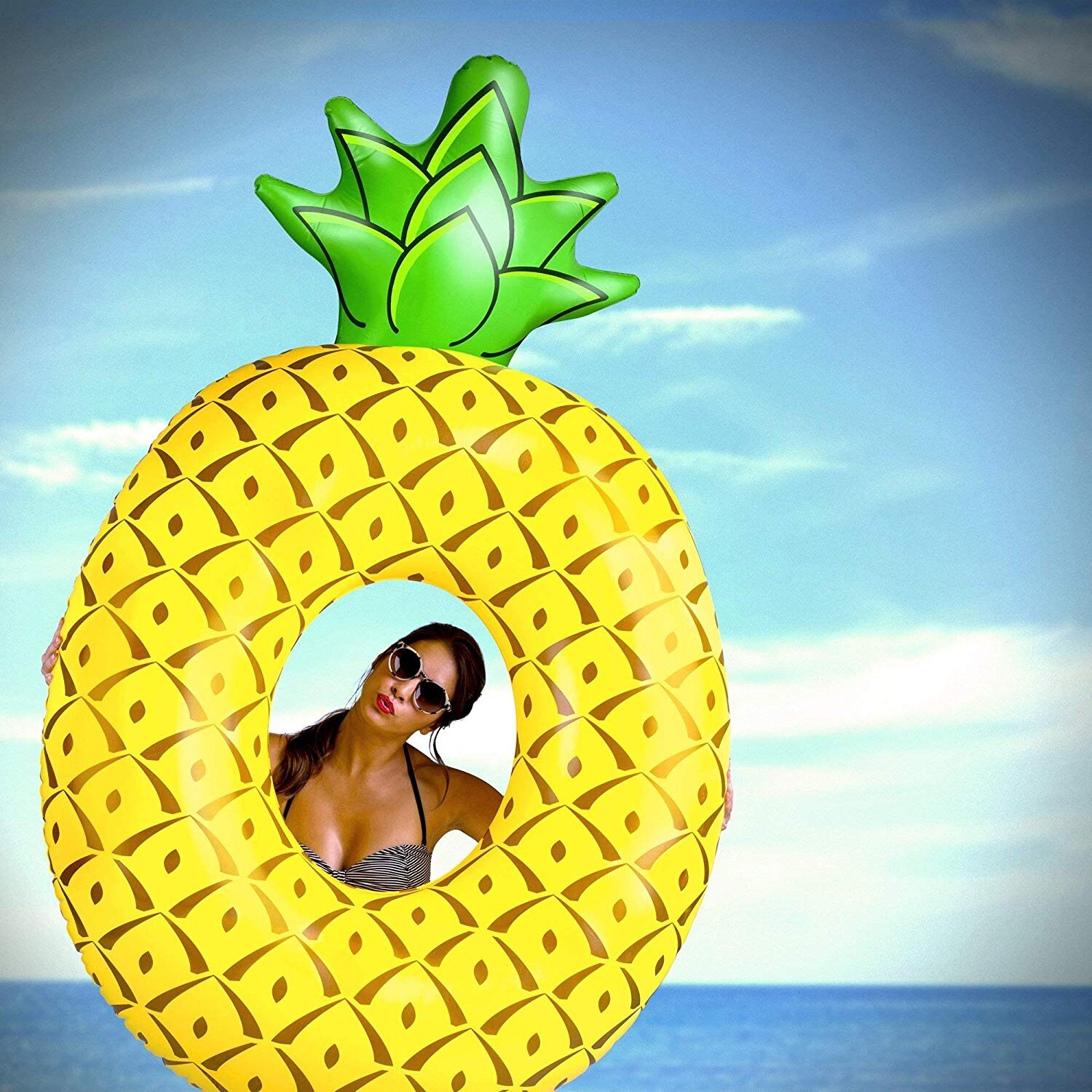 Big mouth pineapple pool float top