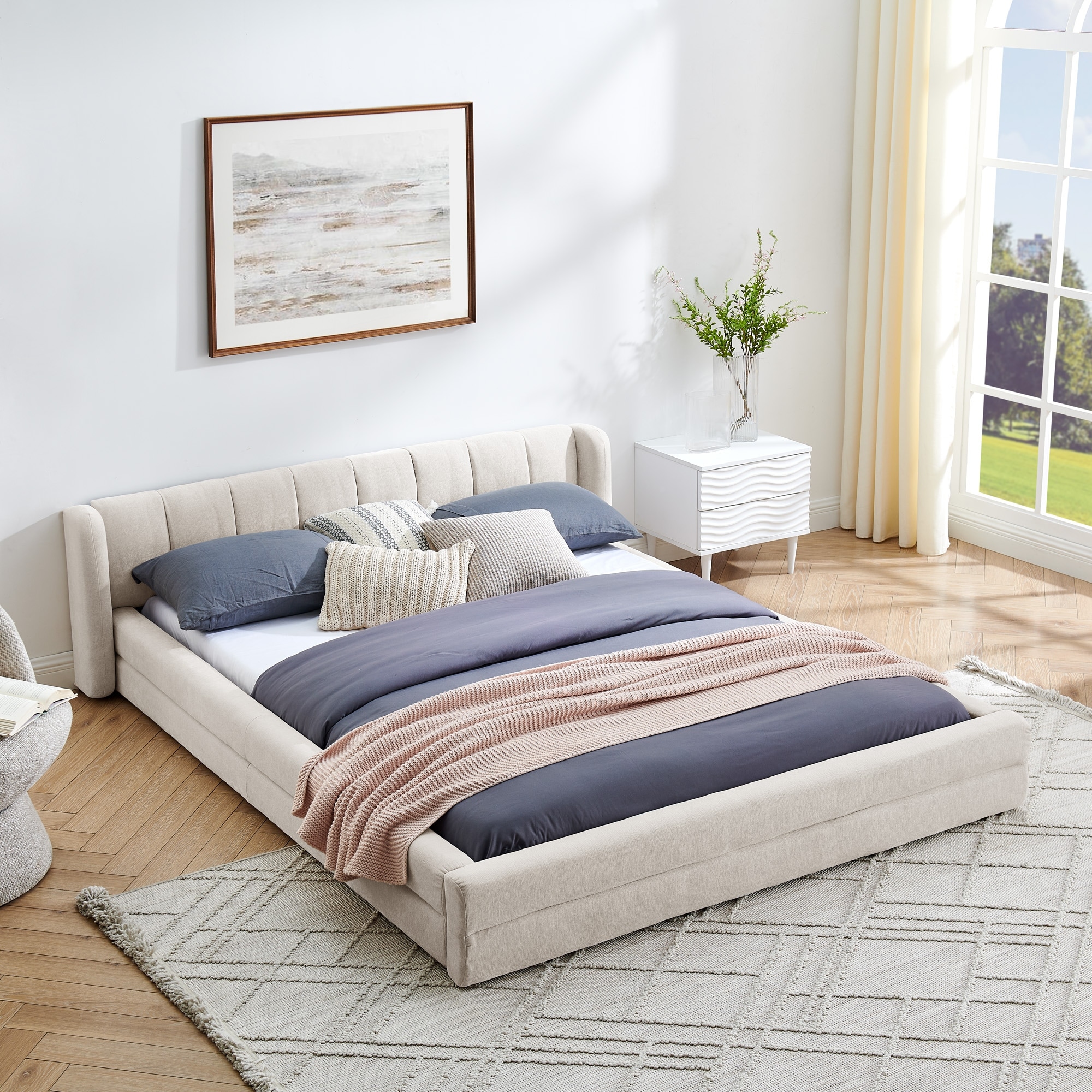 Roomfitters Queen Upholstered Chenille Fabric Low Platform Bed with Rounded Headboard, Solid Frame