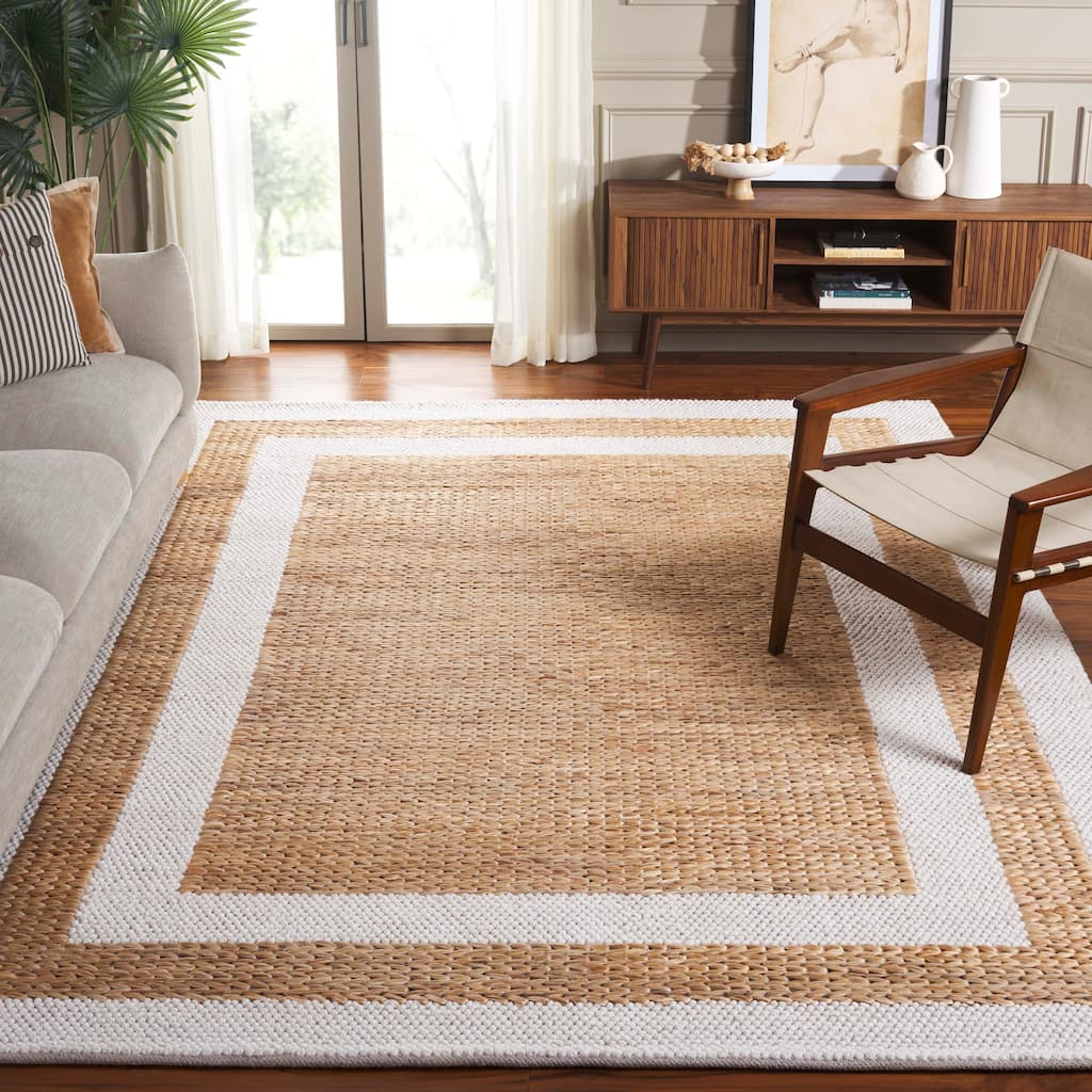 SAFAVIEH Hand-Loomed Natura Mettje Transitional Wool Rug