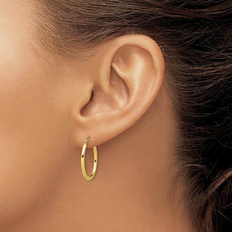 Curata 10k Yellow Gold Polished Diamond-cut 22mm Oval Hoop Earrings
