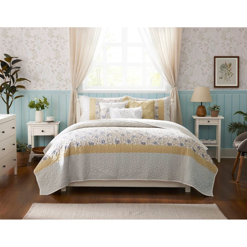 Madison Park Vanessa 6 Piece Cotton Percale Quilt Set with Throw Pillows