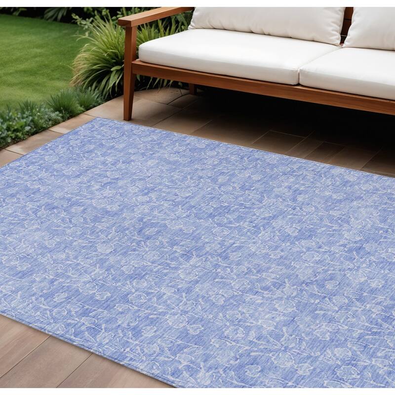 HomeRoots Floral Transitional Rectangle Outdoor Rug - 9' X 12'
