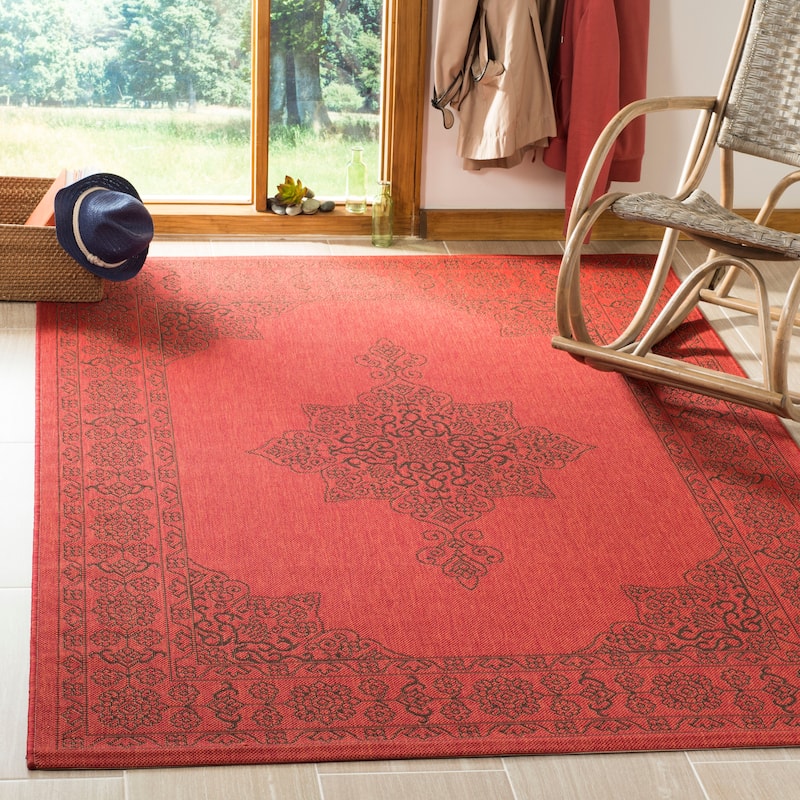 SAFAVIEH Courtyard Margy Indoor/ Outdoor Waterproof Patio Backyard Rug