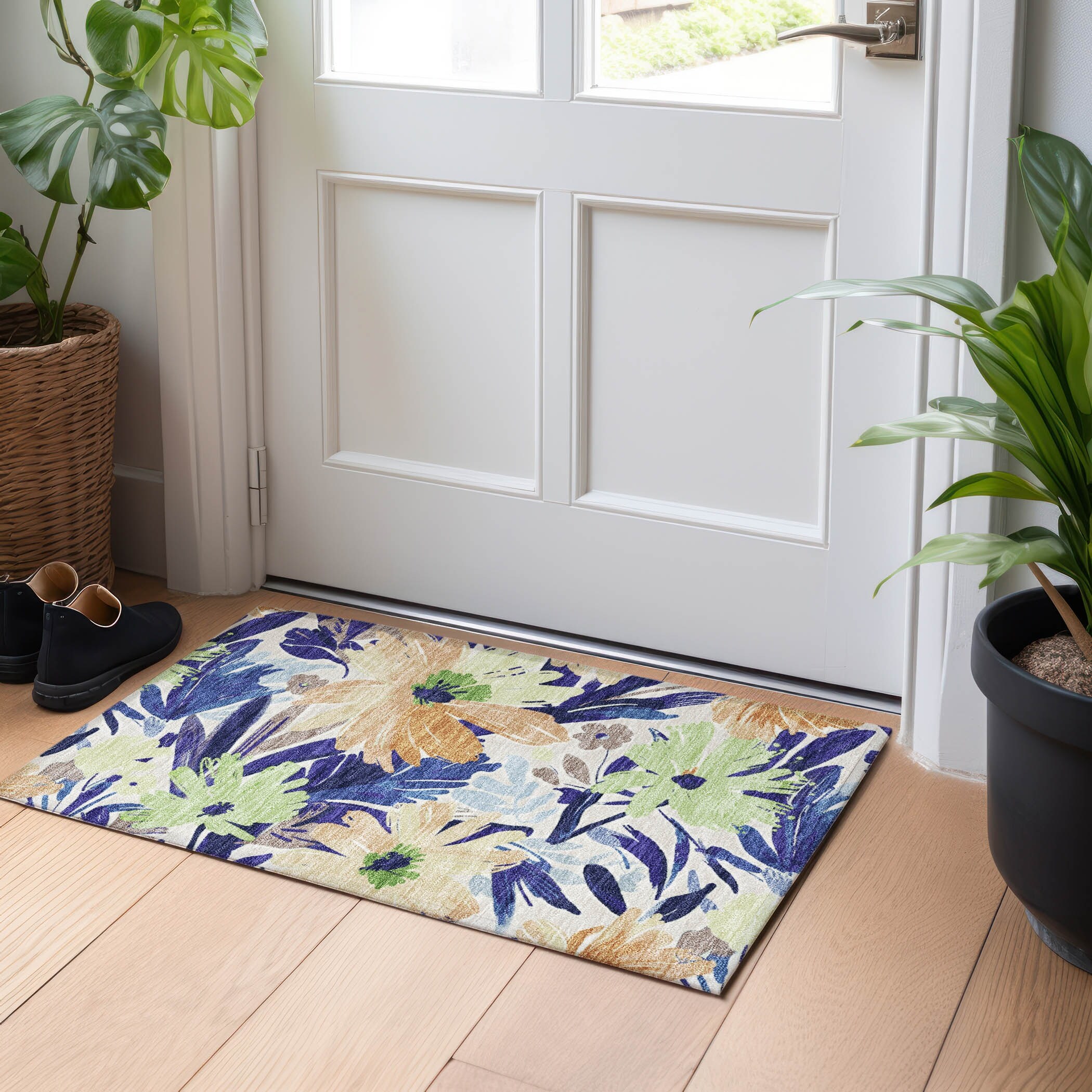 Machine Washable Indoor/ Outdoor Modern Floral Chantille Rug