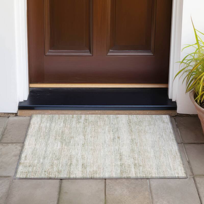 Machine Washable Indoor/Outdoor Watercolor Ombre Chantille Rug - Putty - 1'8" x 2'6"