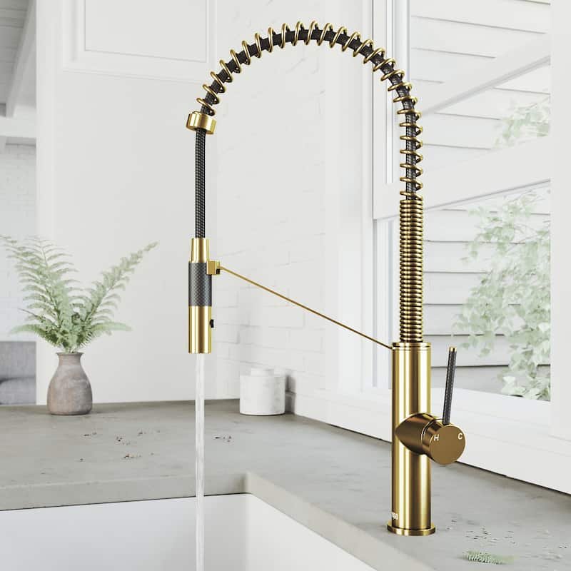 VIGO Livingston 24" H Single Handle Pull-Down Sprayer Kitchen Faucet - Without Extras - Matte Brushed Gold