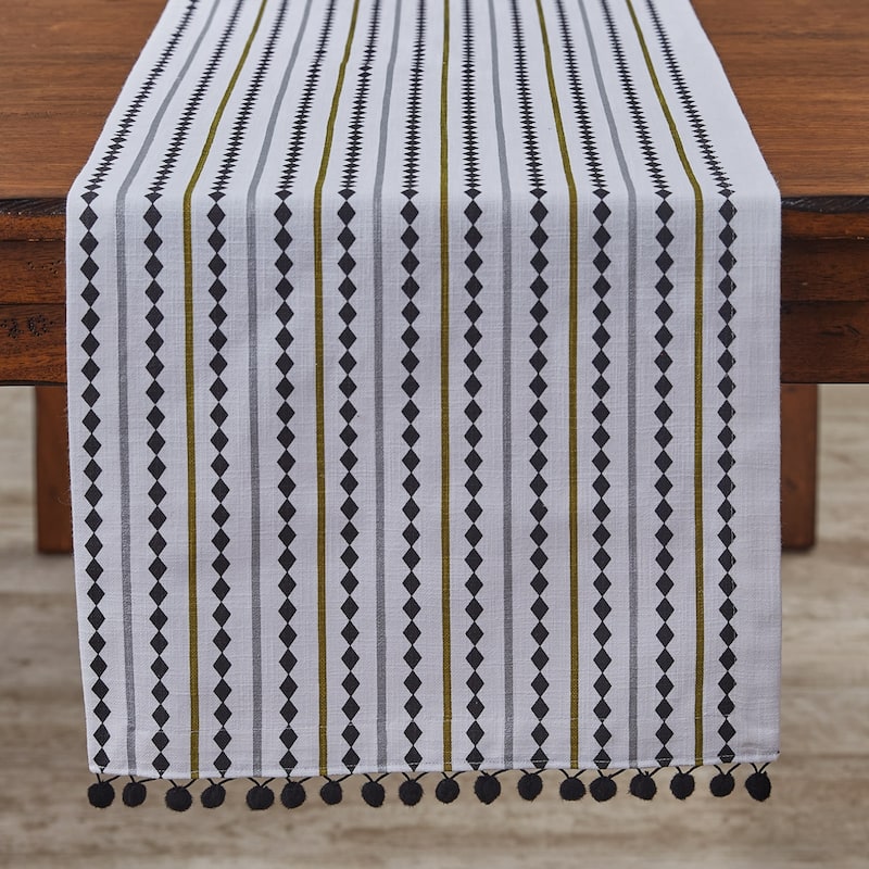 Split P Tidings & Tinsel Runner 15X72 - 15" X 72"