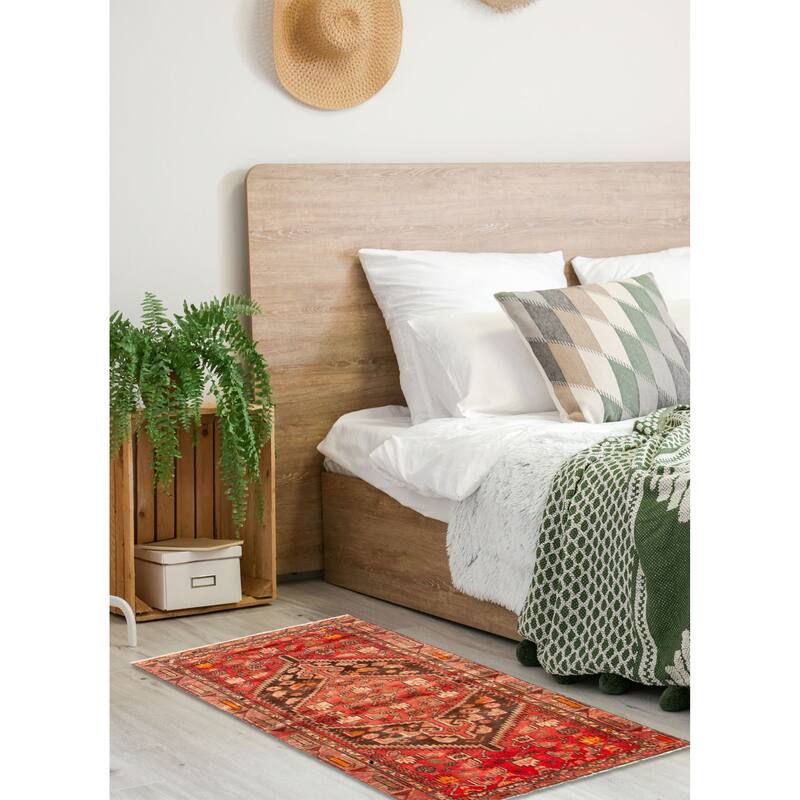 ECARPETGALLERY Hand-knotted Andelz Red Wool Rug - 3'9 x 6'4