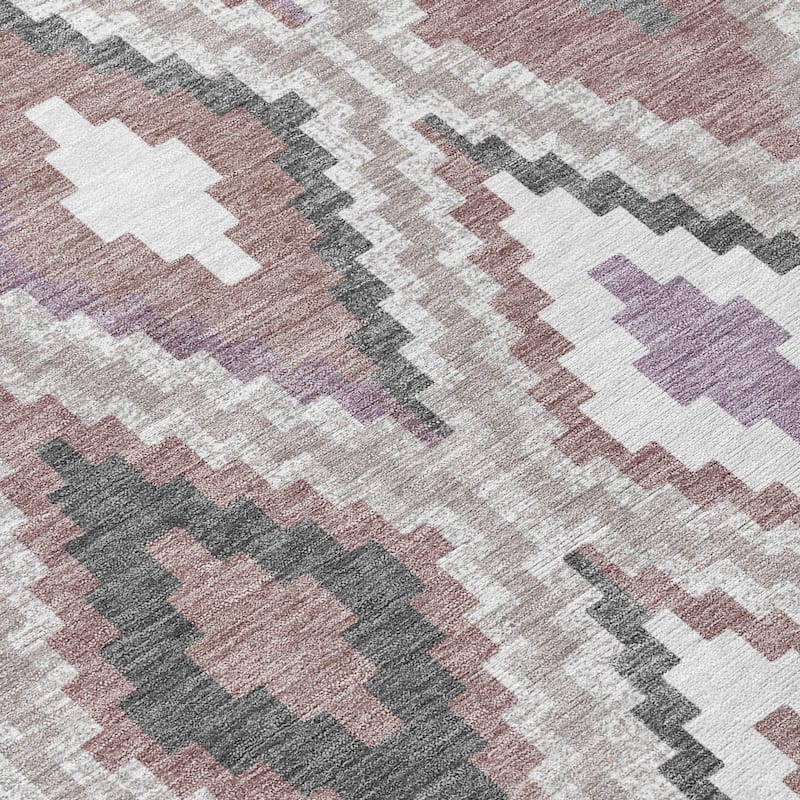 Machine Washable Indoor/ Outdoor Global Geo Chantille Rug
