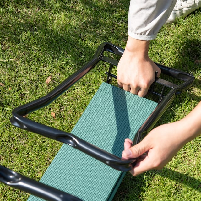 Outsunny Folding Garden Kneeler Bench with Padded Knee Protection and Spring-Loaded Handles