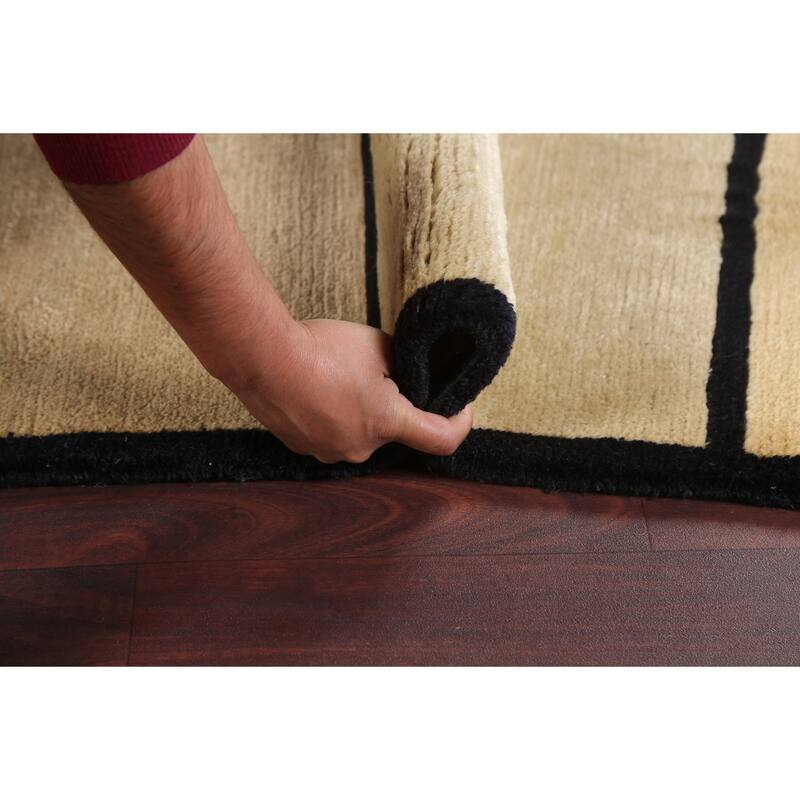 Checkered Nepalese Vegetable Dye Oriental Wool Area Rug Hand-knotted - 6'1" x 9'3"