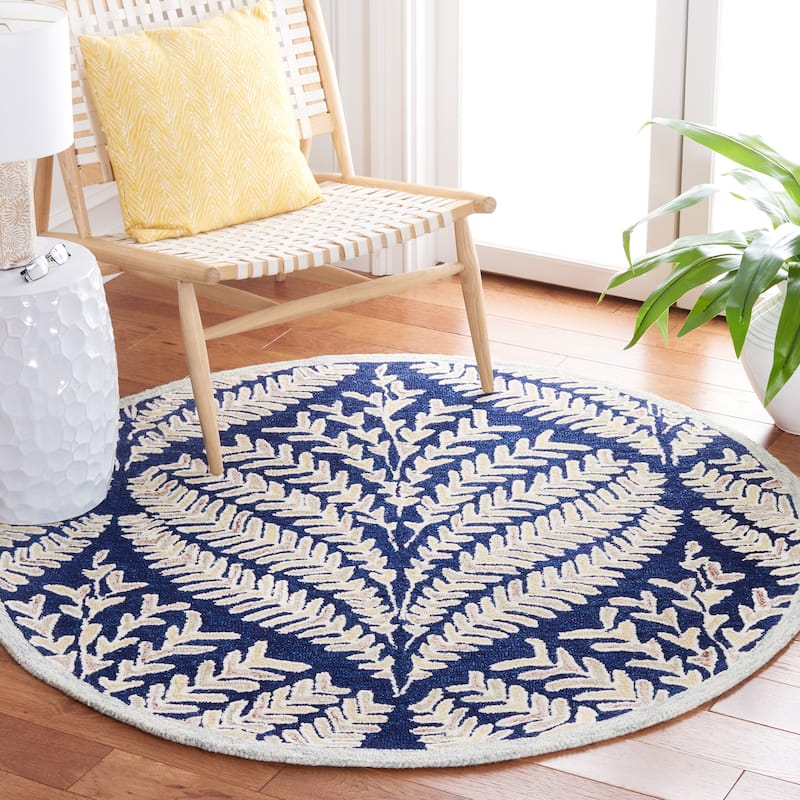 SAFAVIEH Handmade Capri Ilianka Wool Rug - 5' Round - Navy/Ivory - Round