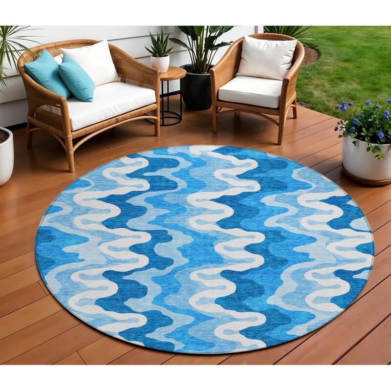 HomeRoots Abstract Transitional Rectangle Outdoor Rug - 8' Round
