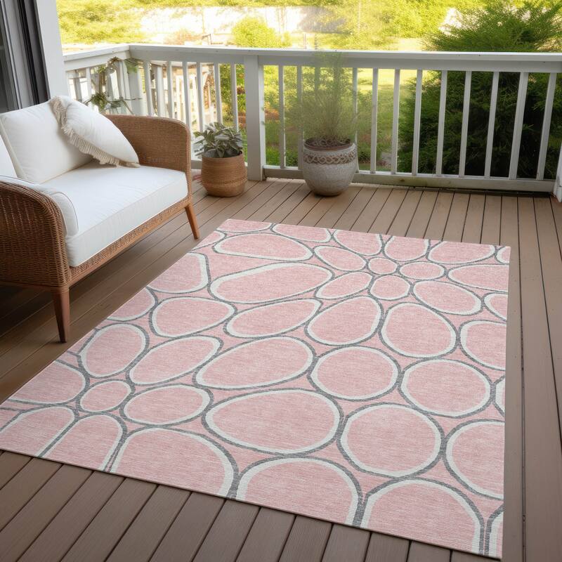 Machine Washable Indoor/ Outdoor Modern Bubbles Chantille Rug