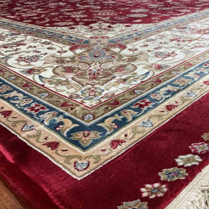 HERAT ORIENTAL Handmade 6'5" x 9'10" Kashmiri Silk Rug - 6'5" x 9'10"
