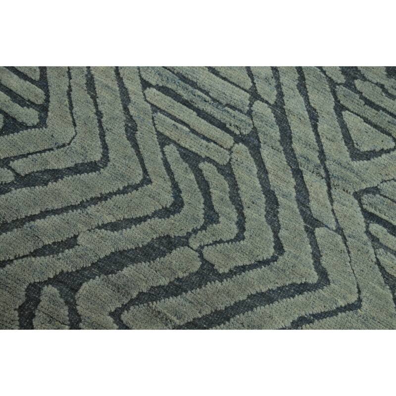 Contemporary Wool Abstract Indian Area Rug, Handmade Modern Carpet - 8' 6'' X 5' 6''