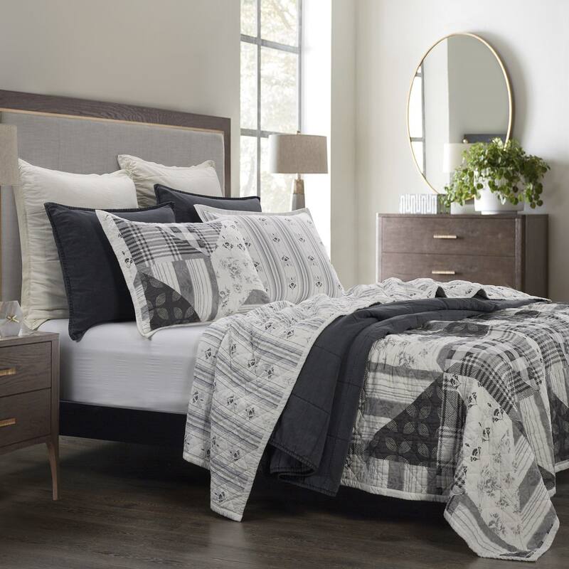 Paseo Road by HiEnd Accents Patchwork Prairie Reversible Quilt Set, 3PC - Twin