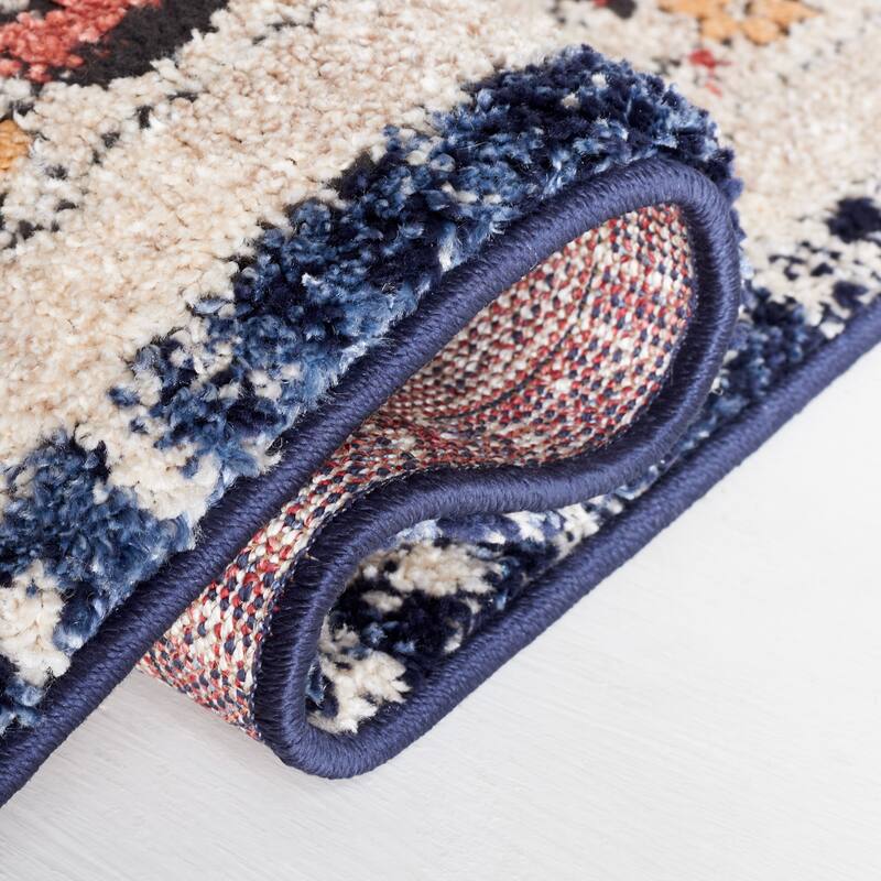 SAFAVIEH Luna Nira Oriental Medallion Rug