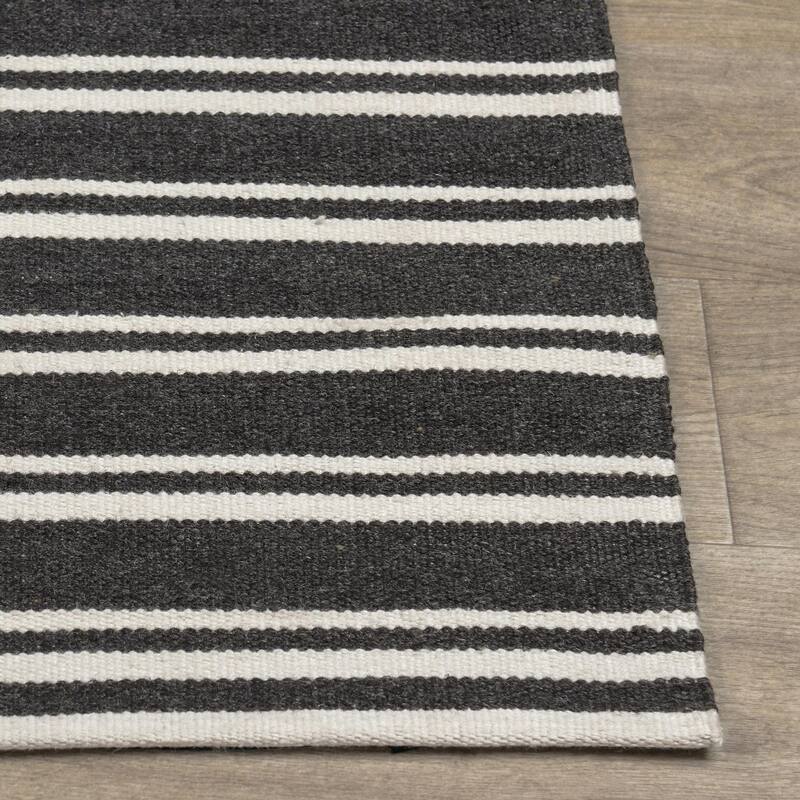 Villa by Classic Home Palma Hand Woven Performance Fabric Rug