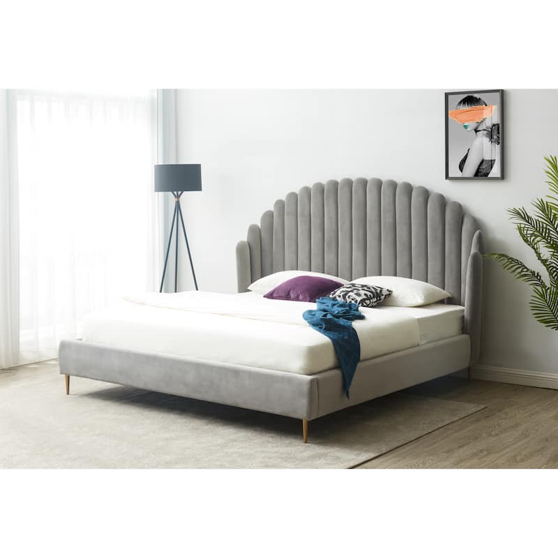 SAFAVIEH Couture Rosabella Channel Tufted Bed