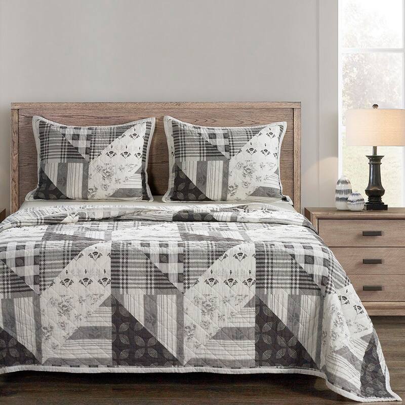 Paseo Road by HiEnd Accents Patchwork Prairie Reversible Quilt Set, 3PC