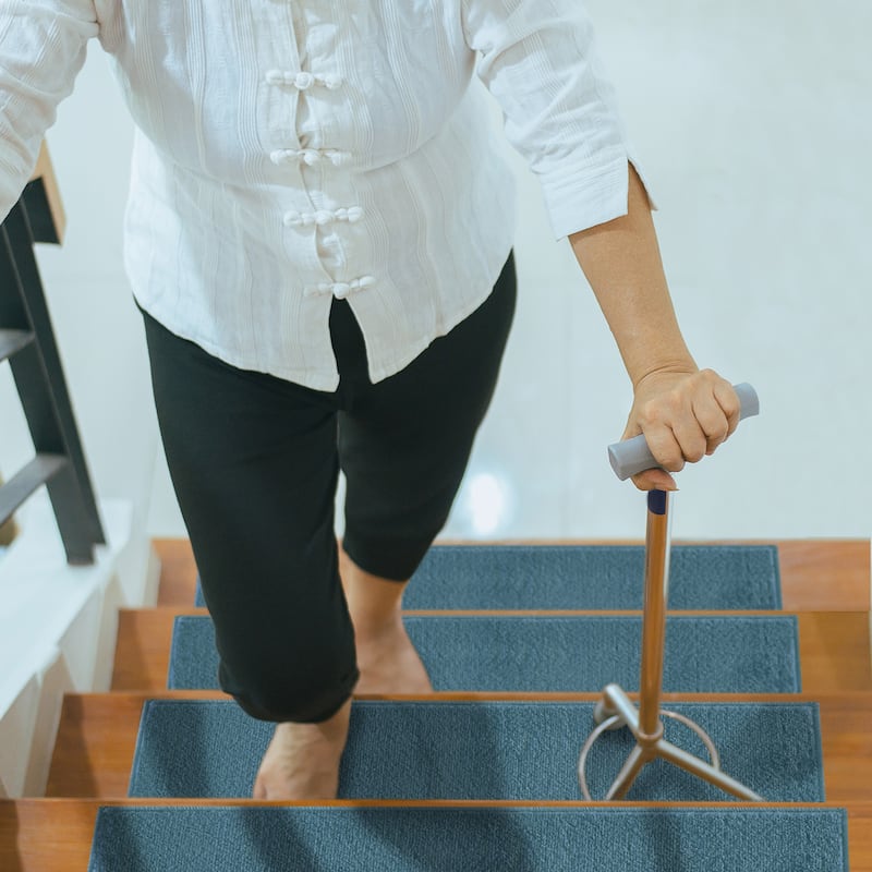 SUSSEXHOME Geometric Stair Treads with Easy to Install Double Adhesive Tape 9" x 28"