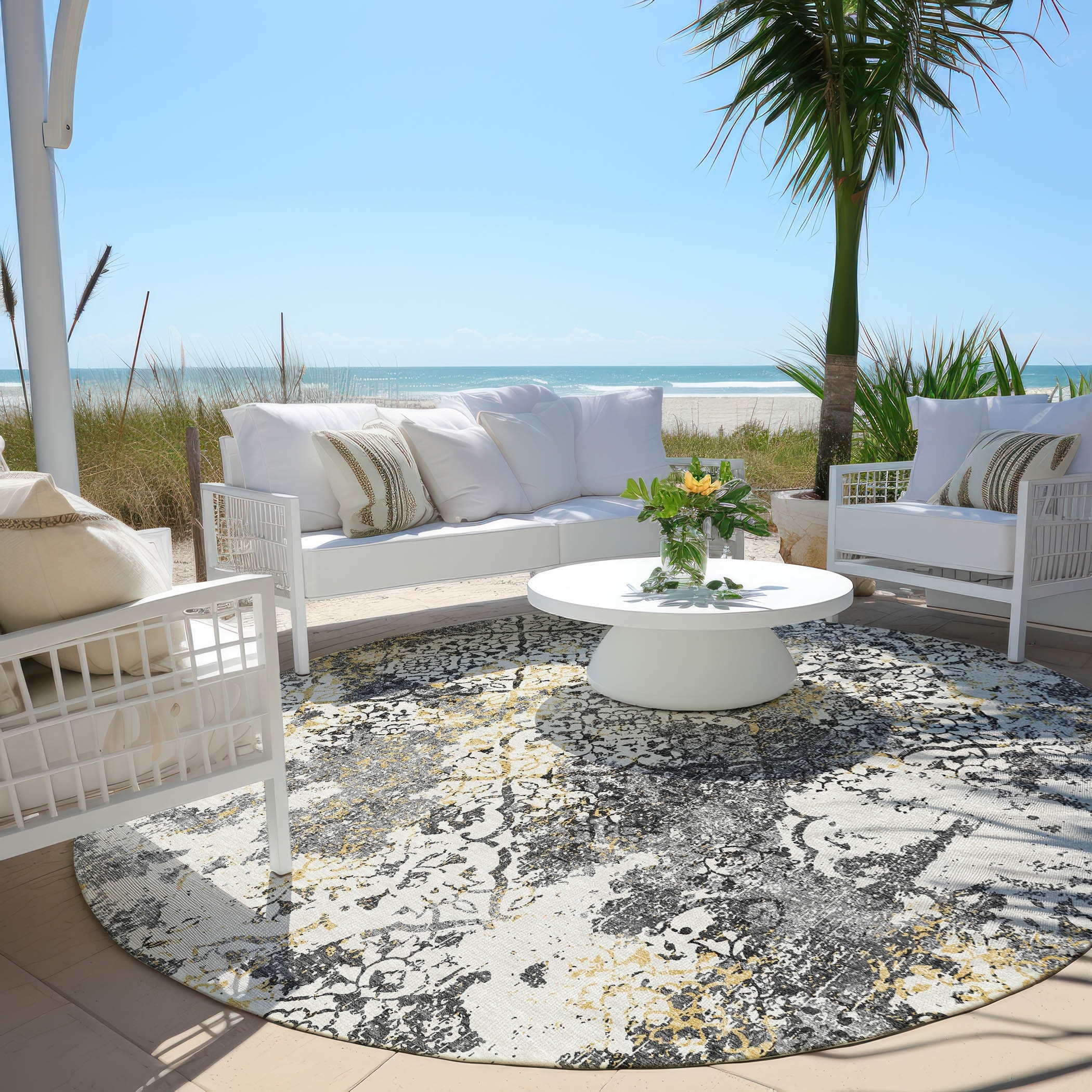 Machine Washable Indoor/ Outdoor Chantille Distressed Traditional Rug