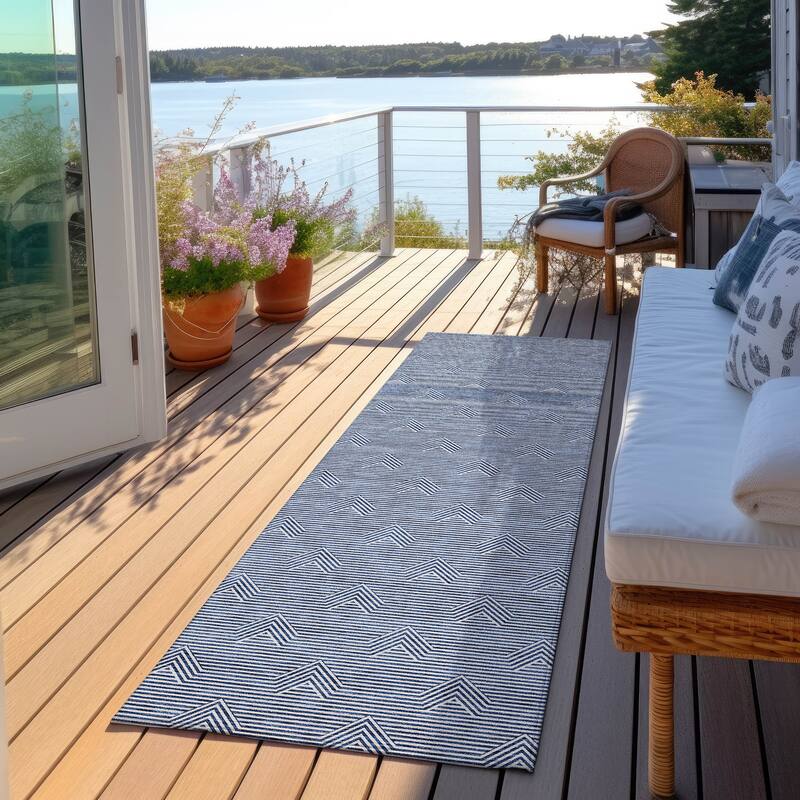 Machine Washable Indoor/ Outdoor Chantille Contemporary Stripe Rug - Blue - 2'3" x 7'6"