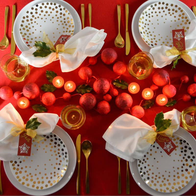 Euro Ceramica Porcelain 4 Piece Gold Accent Plates Set