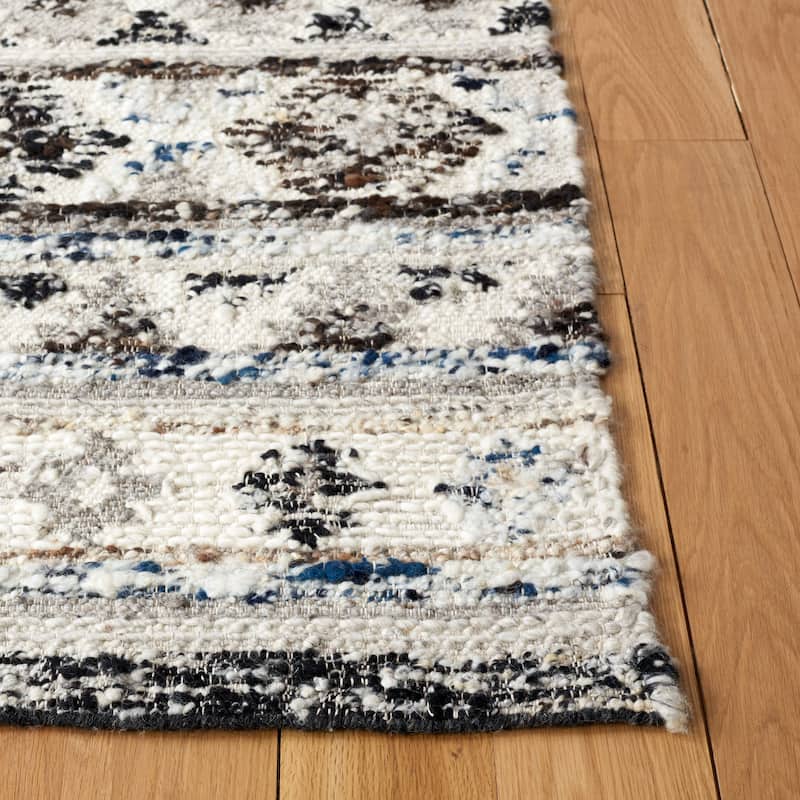 SAFAVIEH Handmade Manhattan Nadiye Wool Rug