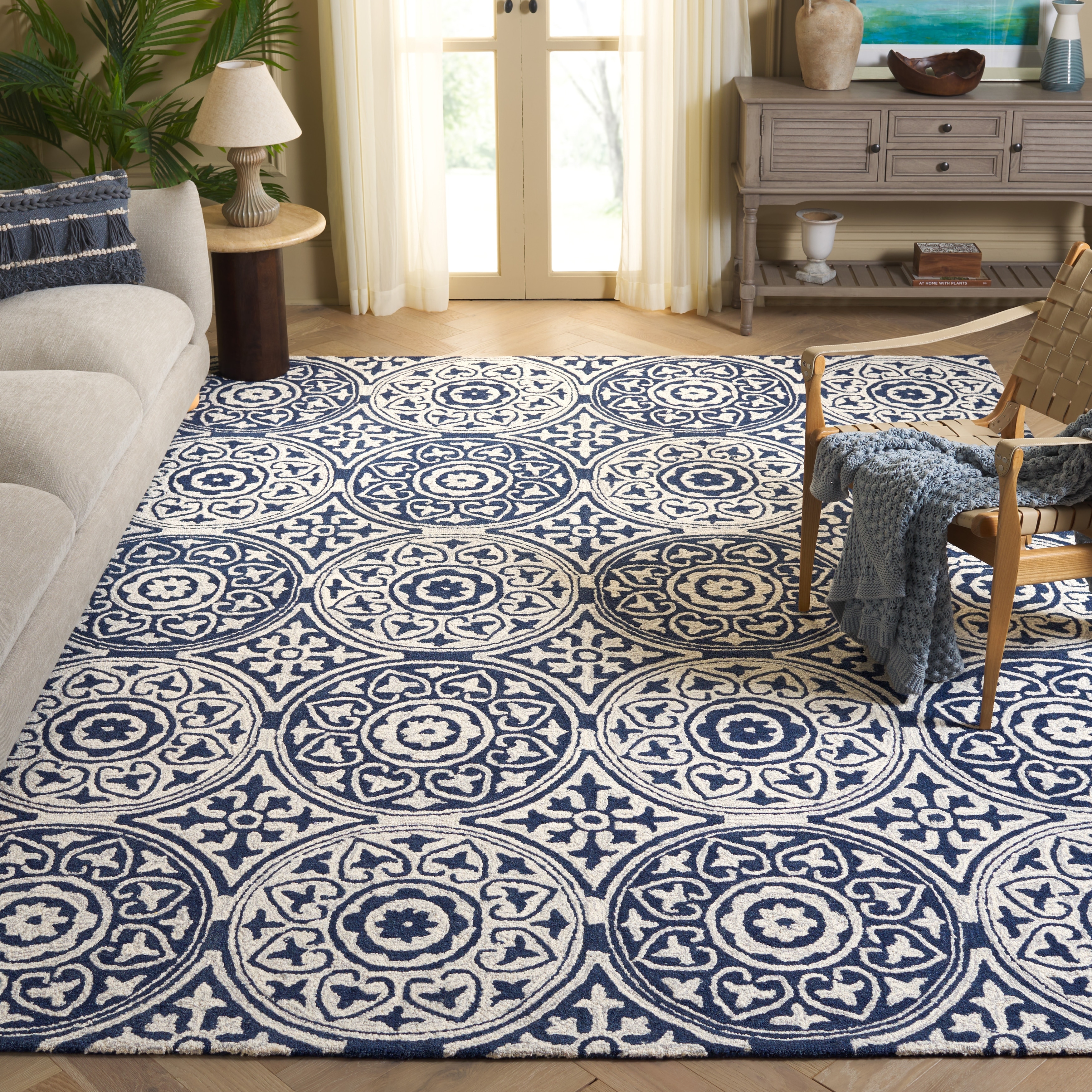 SAFAVIEH Handmade Metro Zemrije French Country Wool Rug