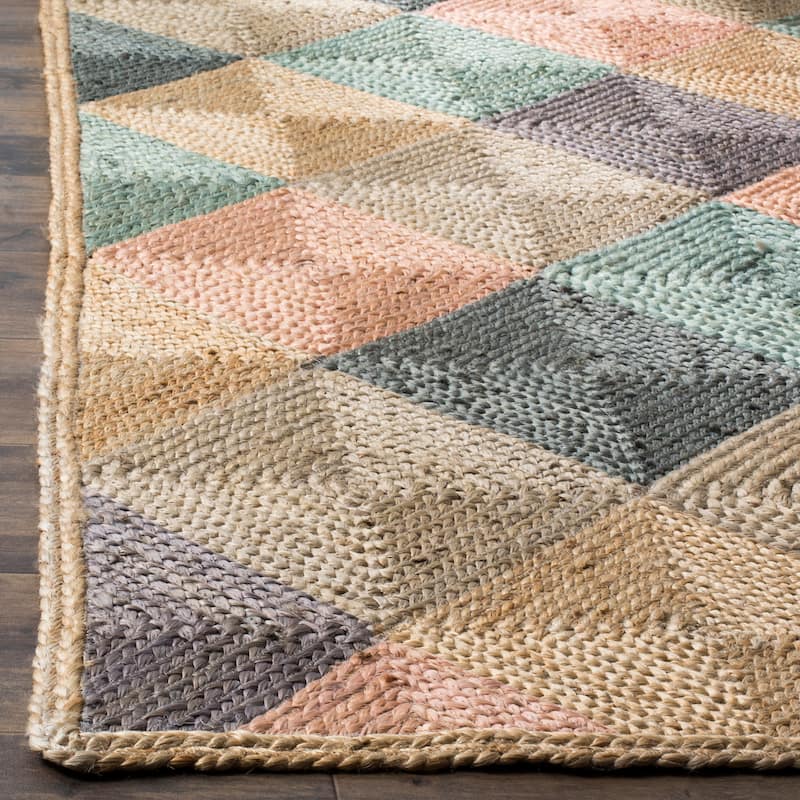 SAFAVIEH Handmade Natural Fiber Serin Diamond Jute Rug