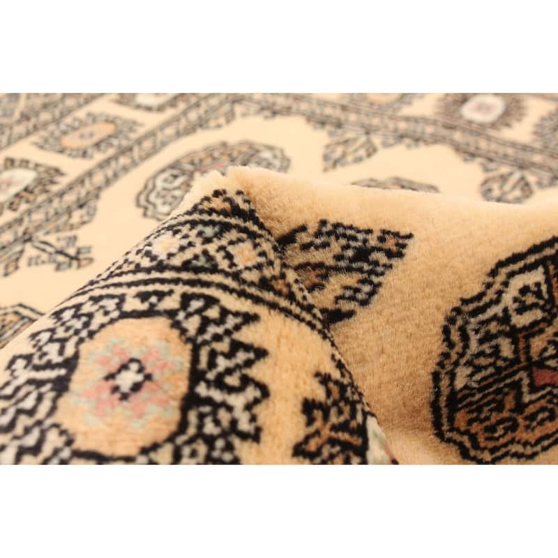 ECARPETGALLERY Hand-knotted Peshawar Bokhara Beige Wool Rug - 3'1 x 5'1